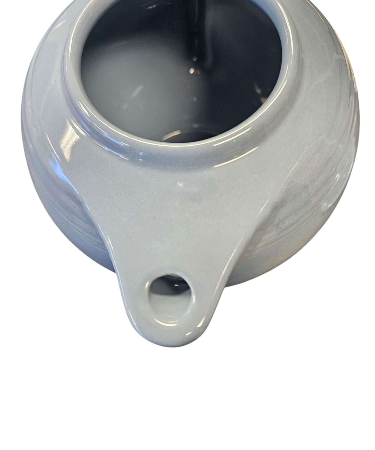 This is a Fiesta Fiestaware Five-cup 5-cup Ring Handled Tea Pot with Lid in Periwinkle. lead-free, Post 1986, Retired Color Retired Shape

