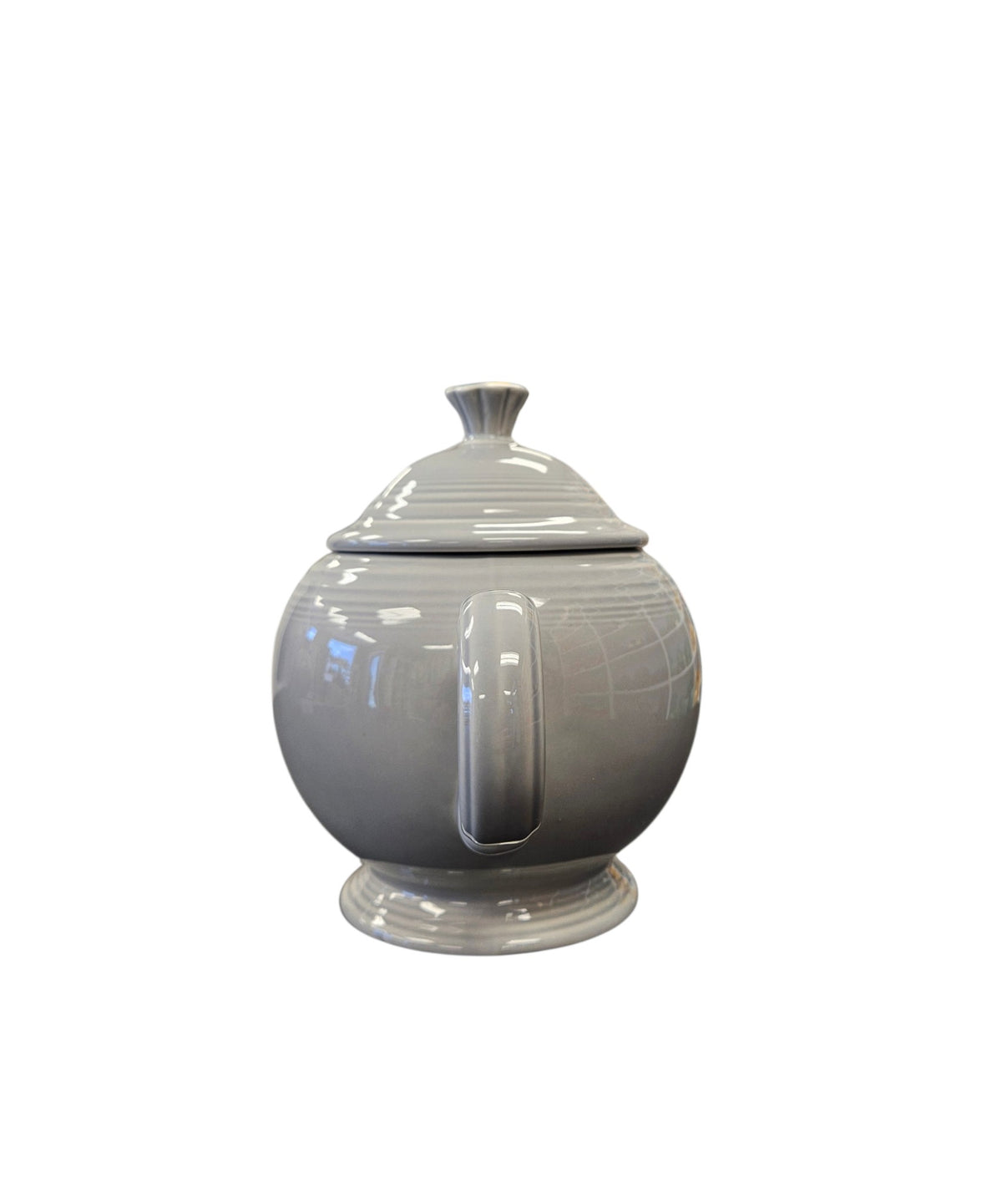 This is a Fiesta Fiestaware Five-cup 5-cup Ring Handled Tea Pot with Lid in Pearl Gray. lead-free, Post 1986, Retired Color Retired Shape
