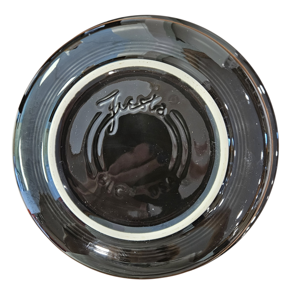This is Fiesta fiestware Classic Extra Large Two 2 Quart Serving Bowl featuring the Betty Crocker Black Cat decal on black. Lead free, post 1986, retired color, retired decal, Hard to Find, Halloween
