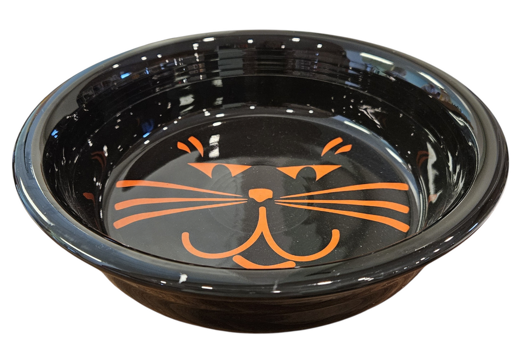 This is Fiesta fiestware Classic Extra Large Two 2 Quart Serving Bowl featuring the Betty Crocker Black Cat decal on black. Lead free, post 1986, retired color, retired decal, Hard to Find, Halloween
