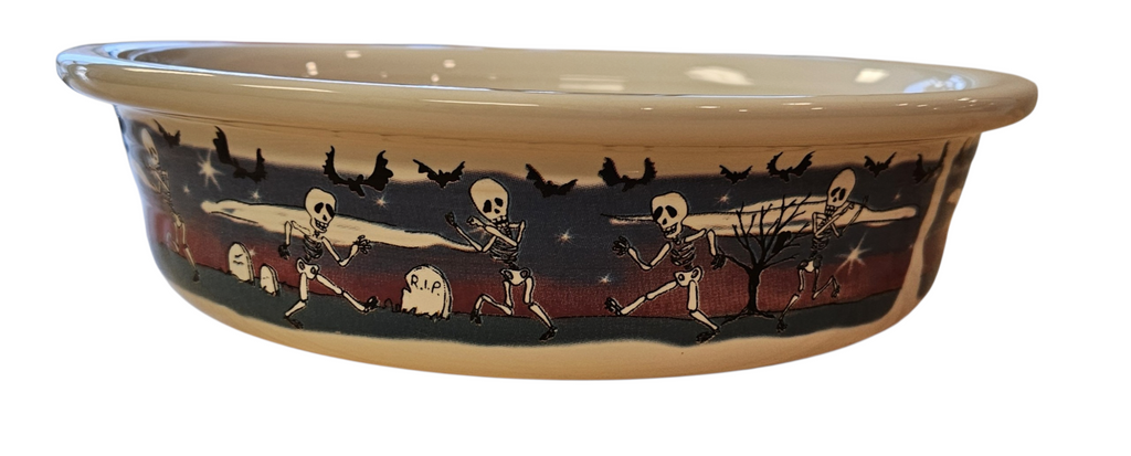 This is Fiesta fiestware Classic Extra Large Two 2 Quart Serving Bowl featuring the Betty Crocker Halloween Nights decal on white. Lead free, post 1986, retired decal, Hard to Find, Halloween
