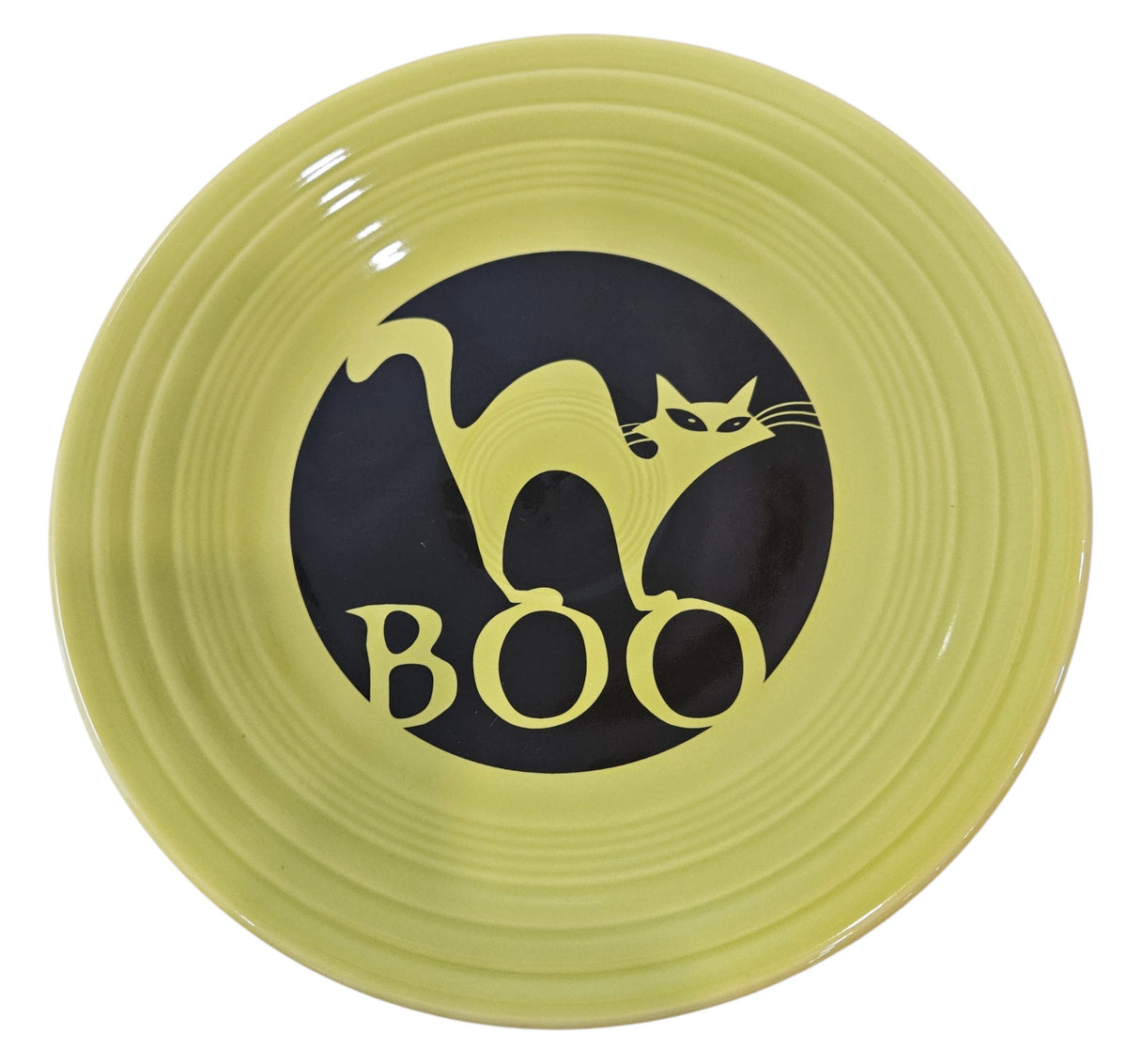 This is a Fiesta fiestaware Classic Luncheon plate featuring the Boo Cat decal on Lemongrass. Lead free, Post 1986 retired decal, retired color, Halloween
