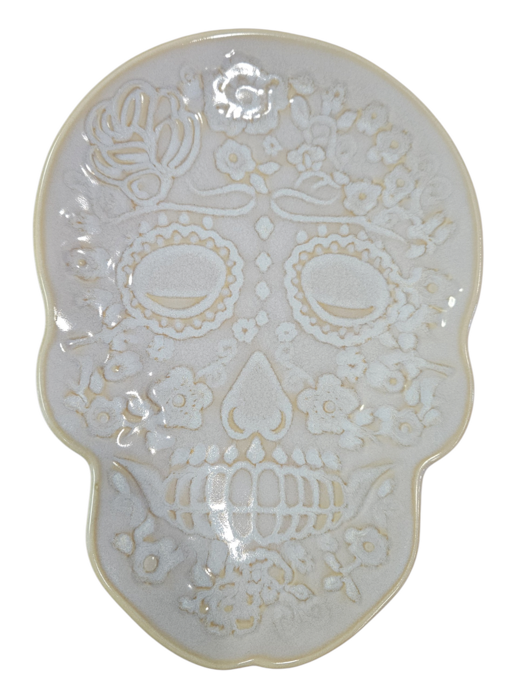 This is Fiesta fiestware Embossed Skull & Vine Skull shaped plate on white. Lead free, post 1986,  retired shape, Halloween, Hard to Find 


