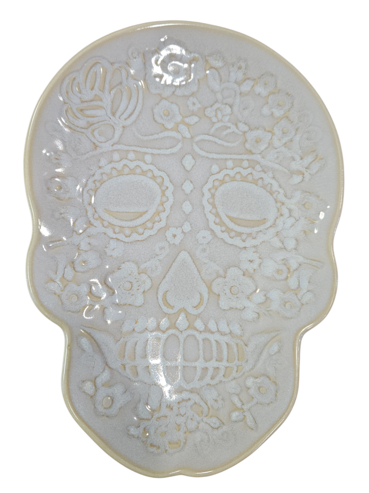 This is Fiesta fiestware Embossed Skull & Vine Skull shaped plate on white. Lead free, post 1986,  retired shape, Halloween, Hard to Find 


