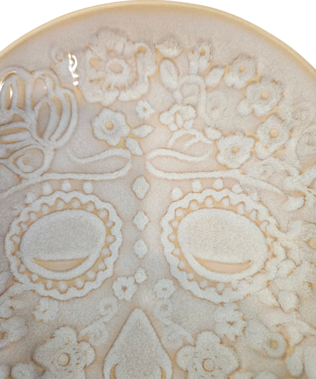 This is Fiesta fiestware Embossed Skull & Vine Skull shaped plate on white. Lead free, post 1986,  retired shape, Halloween, Hard to Find 

