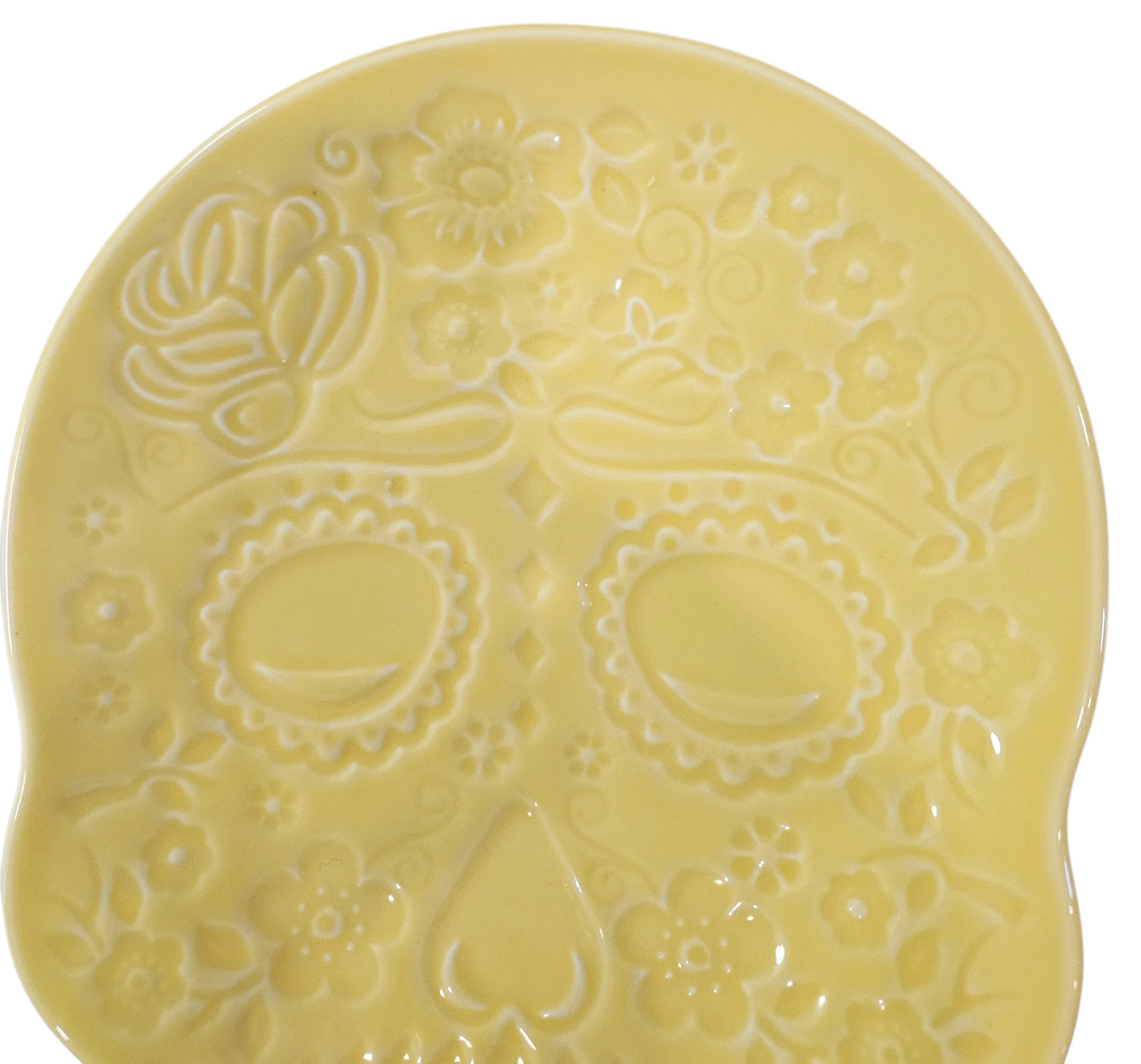 This is Fiesta fiestware Embossed Skull & Vine Skull shaped plate on sunflower. Lead free, post 1986,  retired color, retired shape, Halloween, Factory Outlet Exclusive, Rare, Hard to Find 

