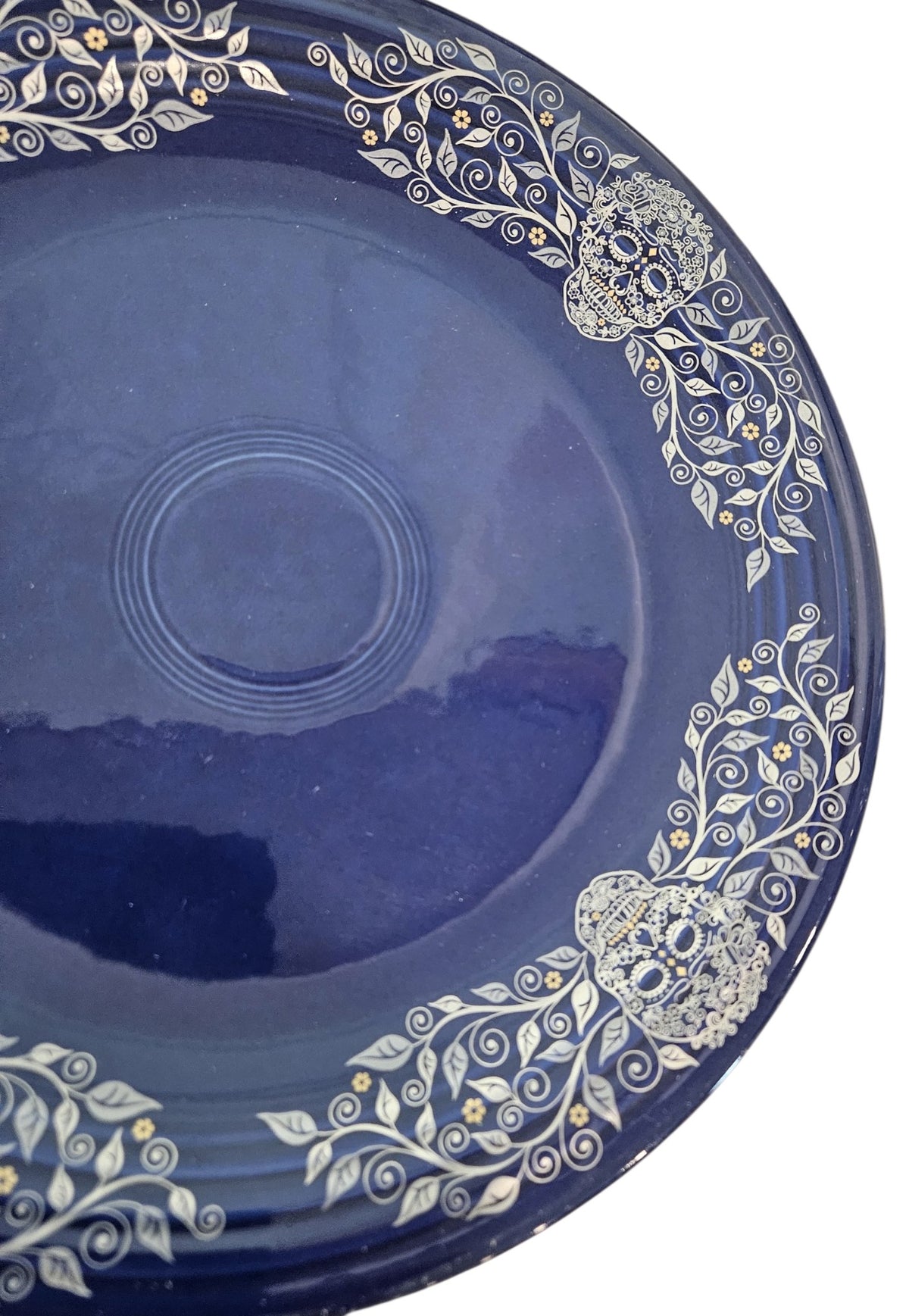 This is Fiesta fiestware Classic Chop Plate featuring the Skull & Vine border decal on twilight. Lead free, post 1986,  retired decal, retired color, Halloween
