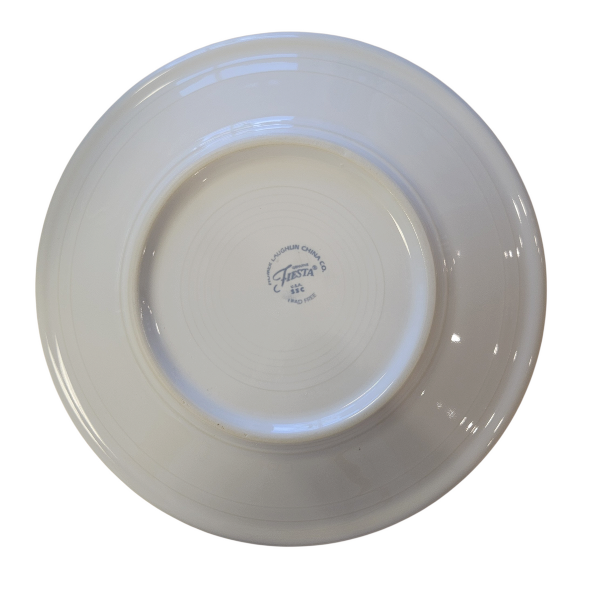 This is a Fiesta Fiestaware Classic Luncheon Plate featuring the original Amazon Cardinal Center decal on White. Post 1986, Lead-free, Christmas, Cardinal, Pine Bough, Decorated, Retired Decal, Megachina
