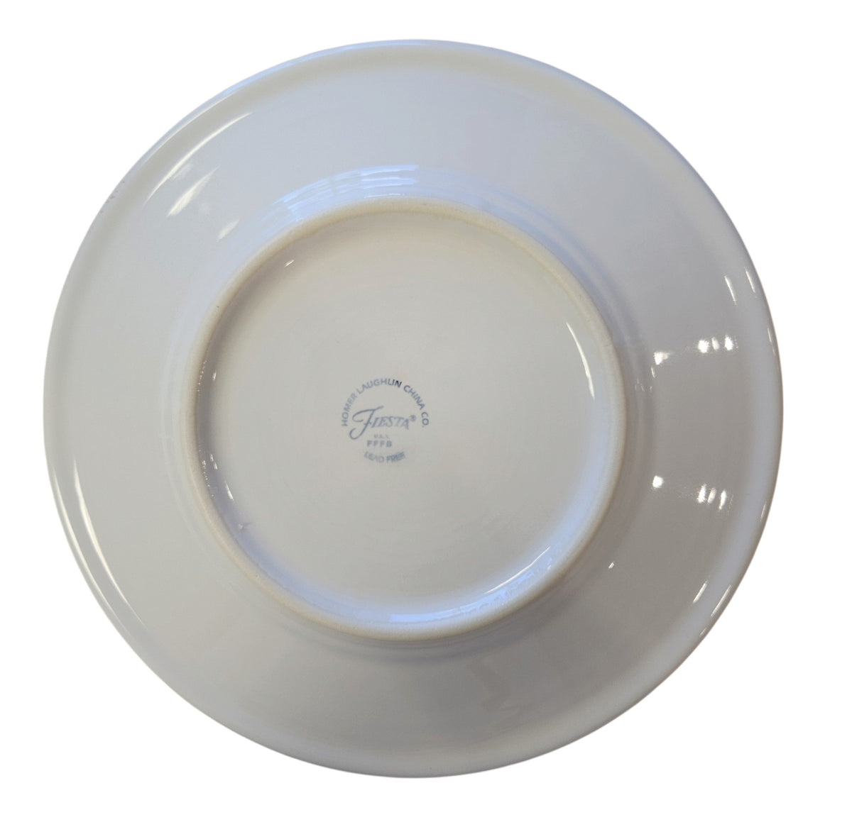 This is a Fiesta Fiestaware Classic Luncheon Plate featuring the Belk's Holiday/Christmas Farm Truck decal on White. Post 1986, Lead-free, Christmas, Decorated, Retired Decal
