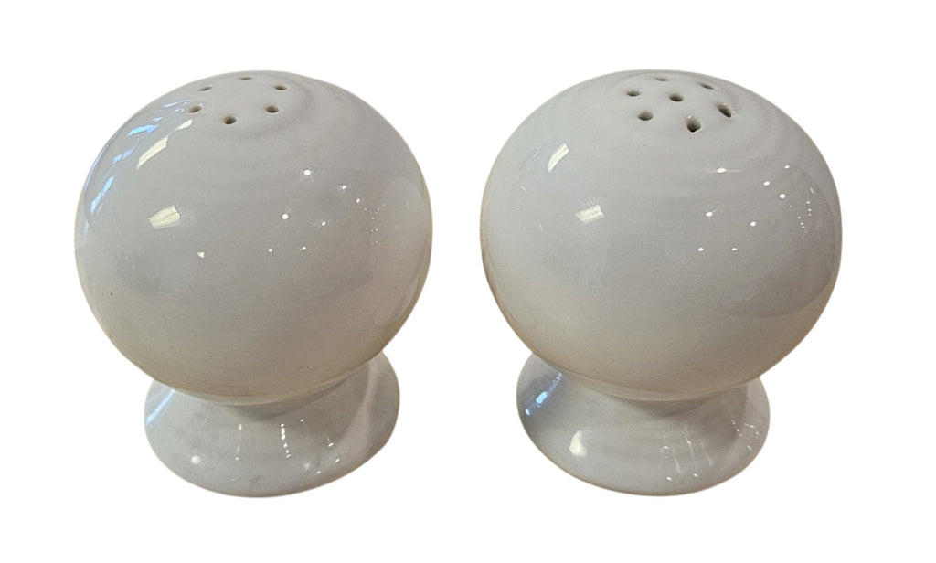 This is a Fiesta Fiestaware Salt & Pepper Set featuring the Thankgiving decal on White. lead-free, Post 1986, Fall, acorns, pumpkins

