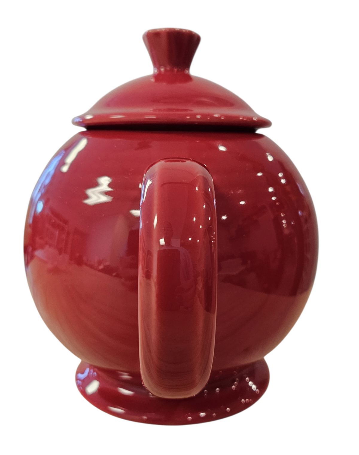 This is a Fiesta Fiestaware Five-cup 5-cup New Style Handle Tea Pot with Lid in Scarlet. lead-free, Post 1986, Retired Shape
