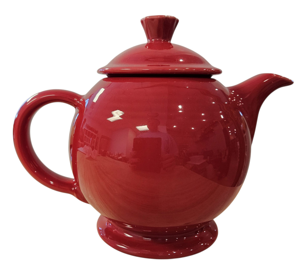 This is a Fiesta Fiestaware Five-cup 5-cup New Style Handle Tea Pot with Lid in Scarlet. lead-free, Post 1986, Retired Shape
