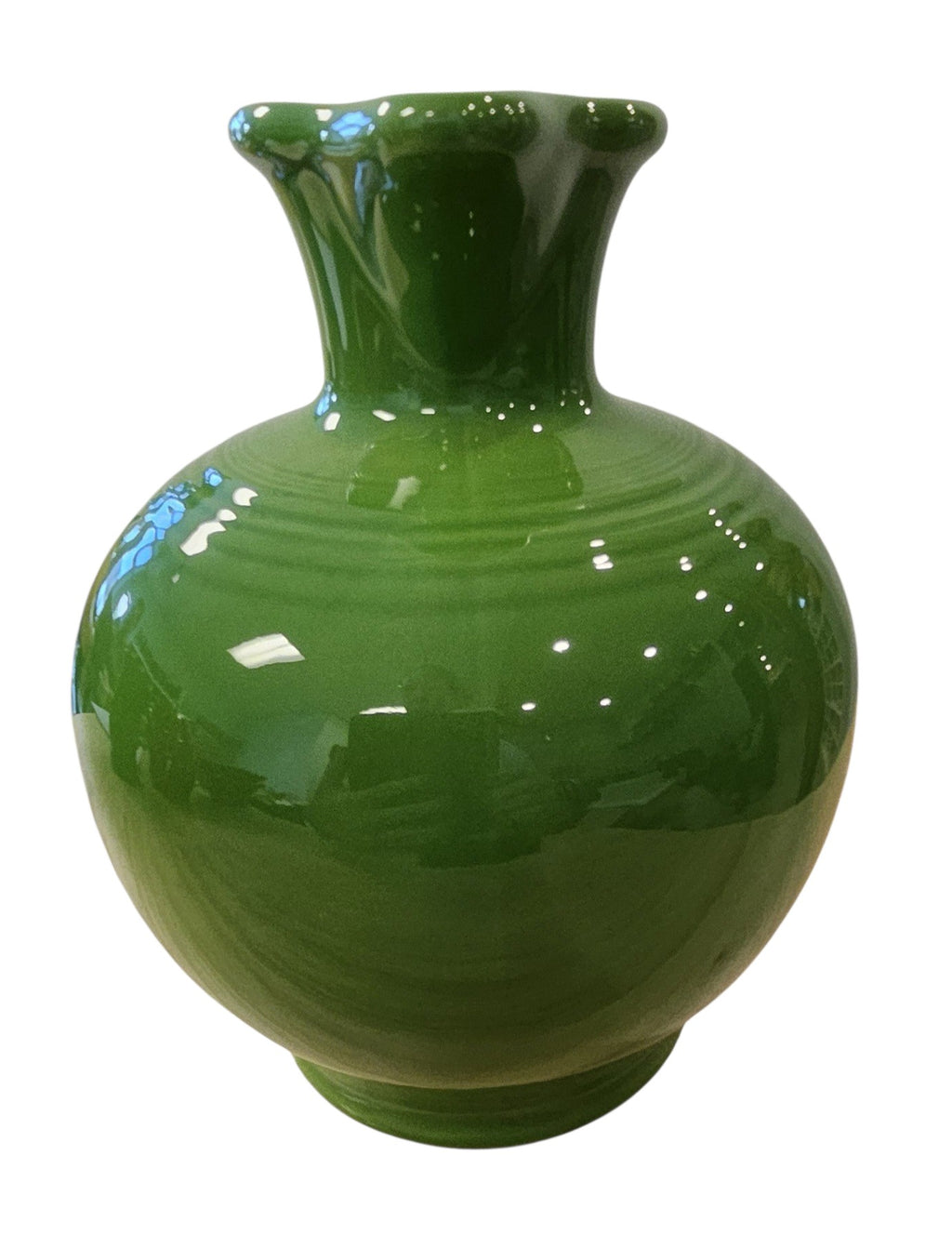 This is a Fiesta Fiestware 60 Ounce Carafe in Sharmrock. Lead-free Post 1986 Retired color retired shape