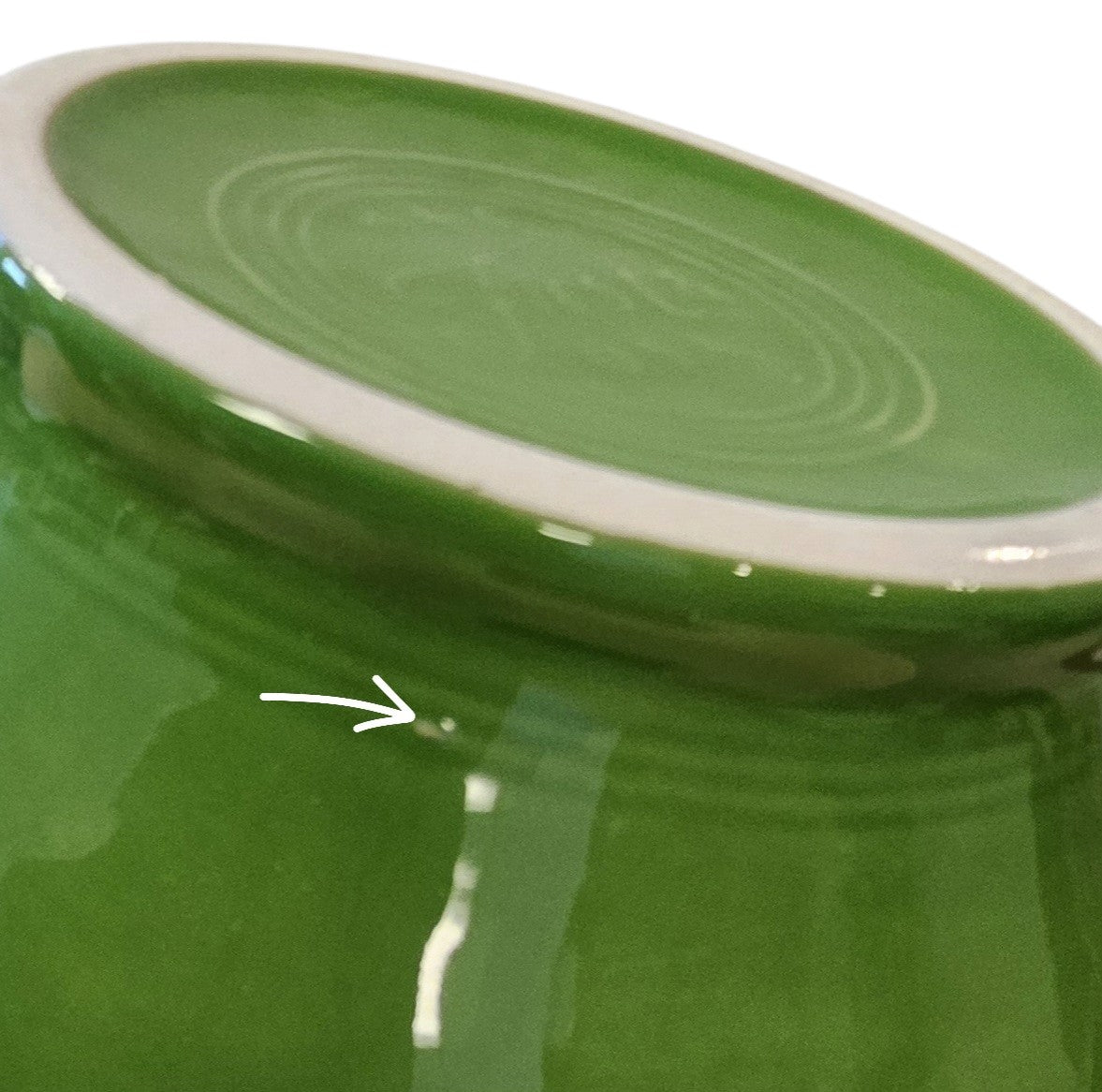 This is a Fiesta Fiestware 60 Ounce Carafe in Sharmrock. Lead-free Post 1986 Retired color retired shape