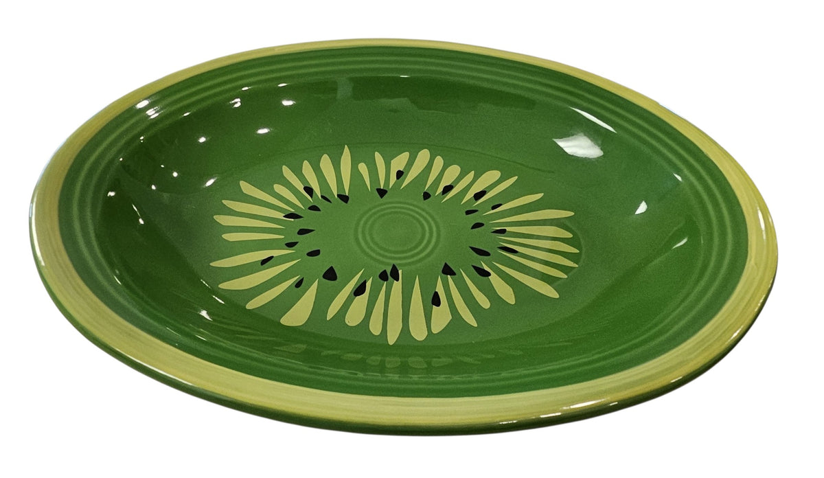 This is Fiesta fiestware Deep Oval Serving Bowl featuring the Betty Crocker Kiwi decal on shamrock. Lead free, post 1986, retired color, retired decal, Hard to Find
