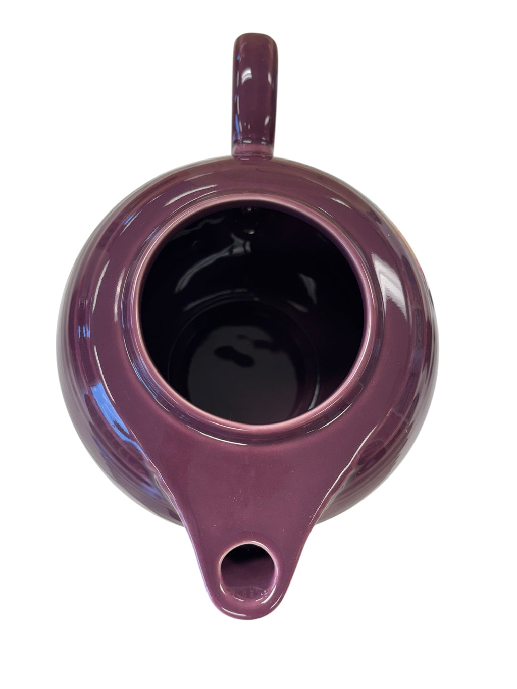 This is a Fiesta Fiestaware Five-cup 5-cup Ring Handled Tea Pot with Lid in Heather. lead-free, Post 1986, Retired Color Retired Shape
