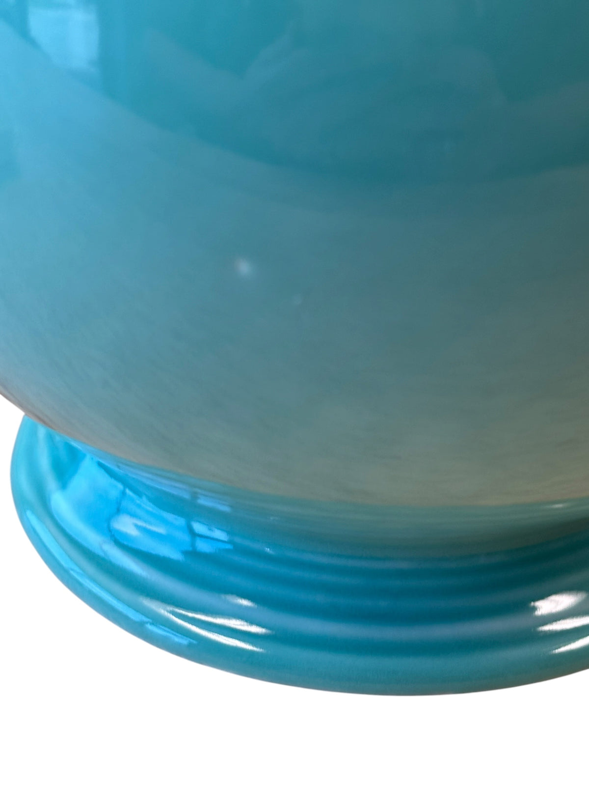 This is a Fiesta Fiestaware Five-cup 5-cup Ring Handled Tea Pot with Lid in Sea Mist Green. lead-free, Post 1986, Retired Color Retired Shape
