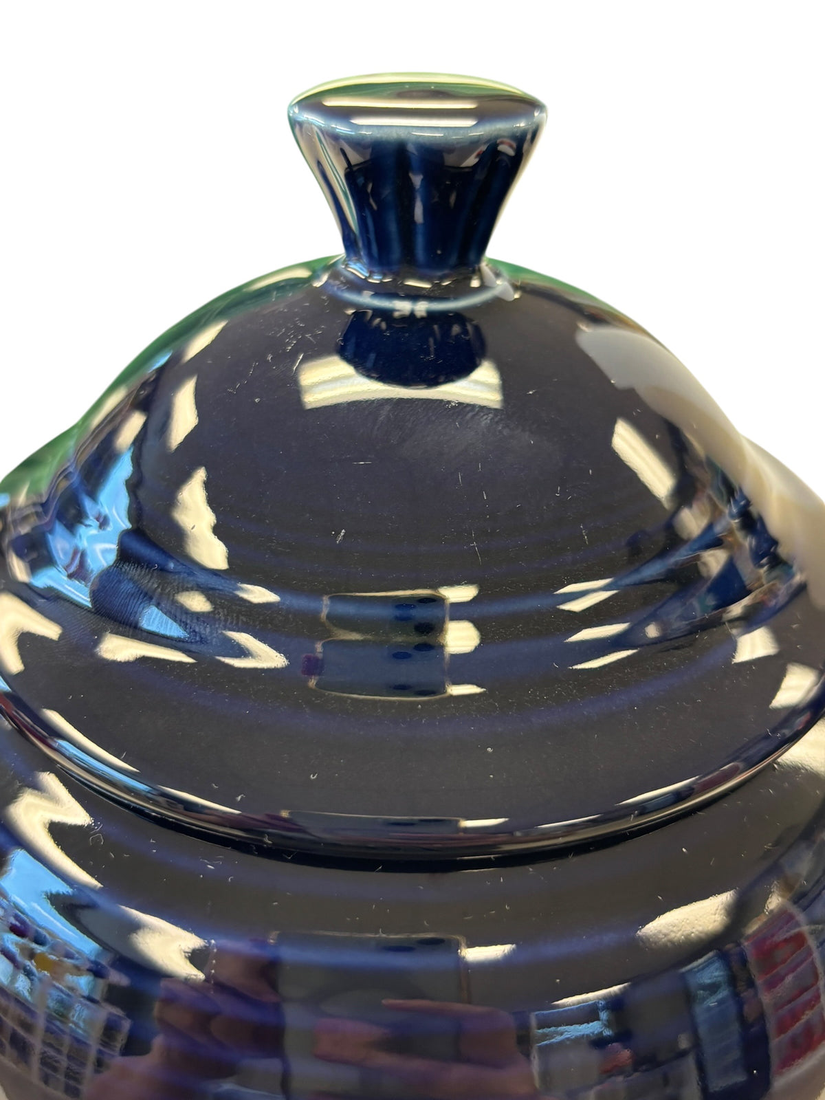 This is a Fiesta Fiestaware Five-cup 5-cup Ring Handled Tea Pot with Lid in Cobalt. lead-free, Post 1986, Retired Color Retired Shape
