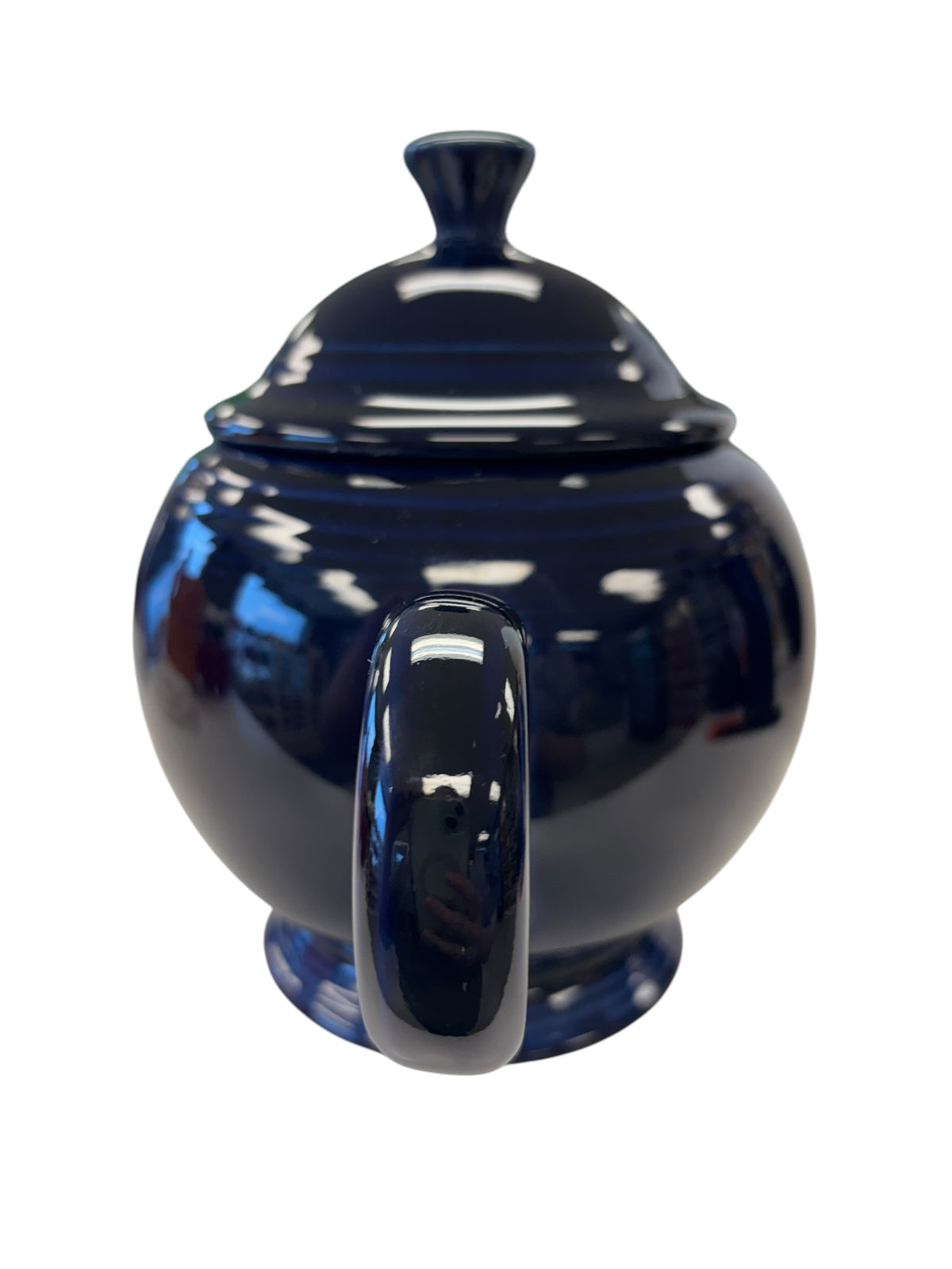 This is a Fiesta Fiestaware Five-cup 5-cup Ring Handled Tea Pot with Lid in Cobalt. lead-free, Post 1986, Retired Color Retired Shape
