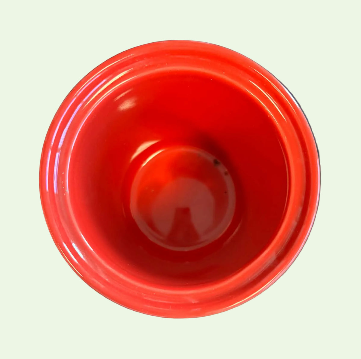 This is a Fiesta Fiestware small 1 quart classic shaped canister in scarlet. Lead-free Post 1986 Retired Shape

