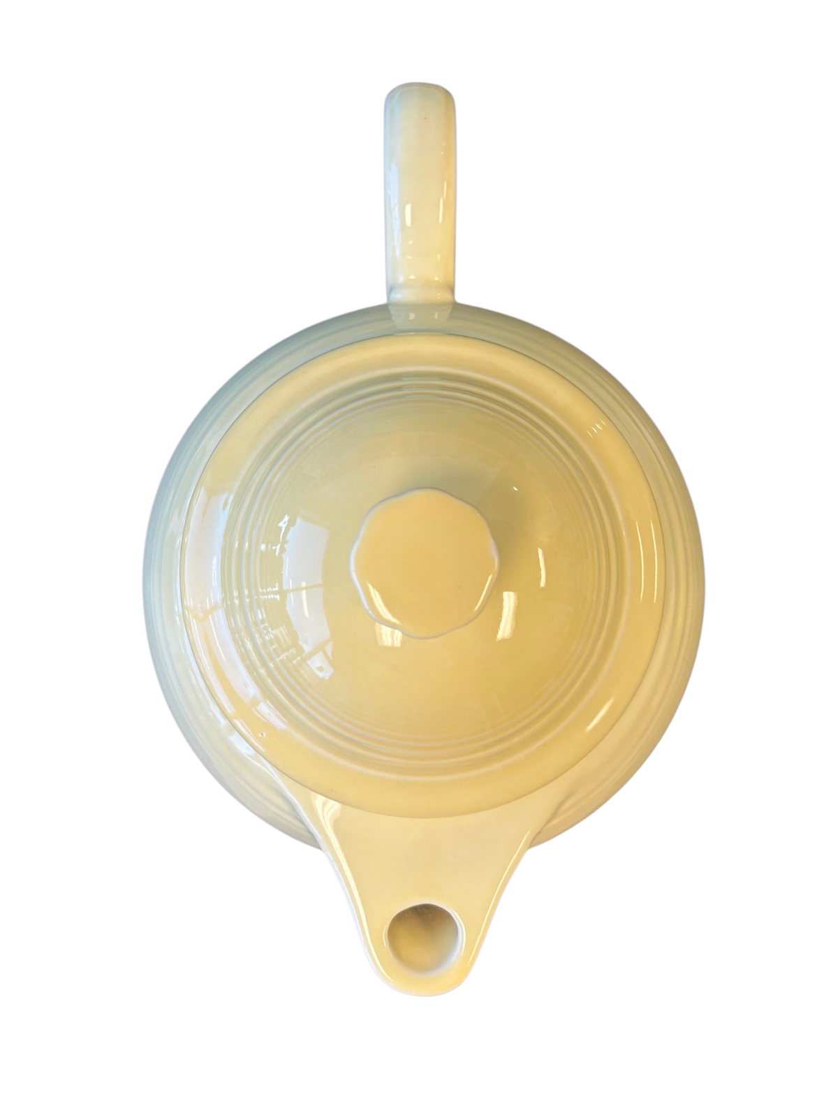 This is a Fiesta Fiestaware Five-cup 5-cup Ring Handled Tea Pot with Lid in Yellow. lead-free, Post 1986, Retired Color Retired Shape
