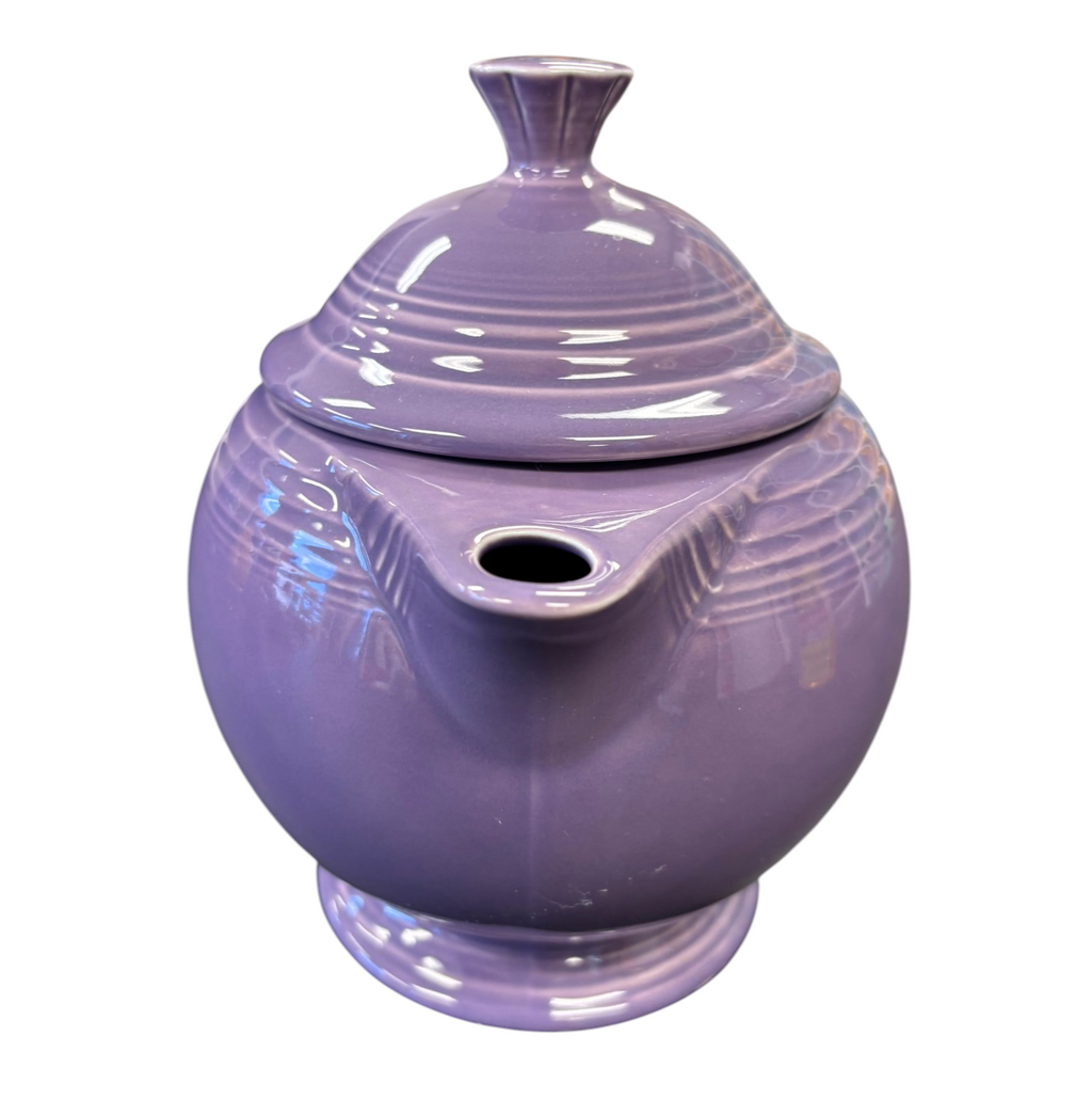 This is a Fiesta Fiestaware Five-cup 5-cup Ring Handled Tea Pot with Lid in Lilac. lead-free, Post 1986, Retired Color Retired Shape

